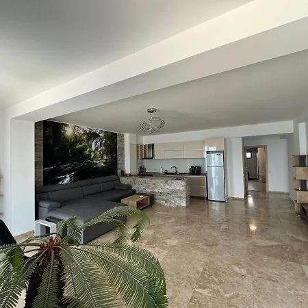 Armonia Valurilor ,beachfront Dream アパート