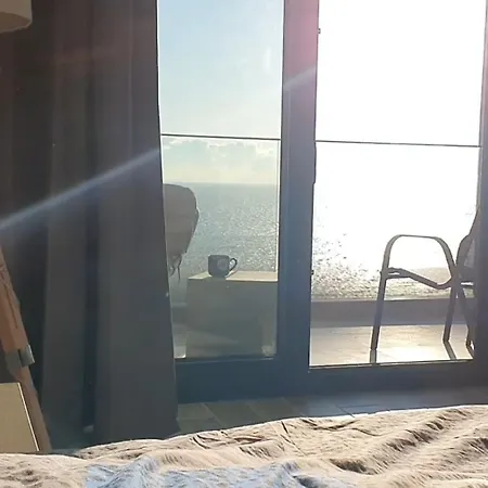 Apartment Armonia Valurilor ,beachfront Dream