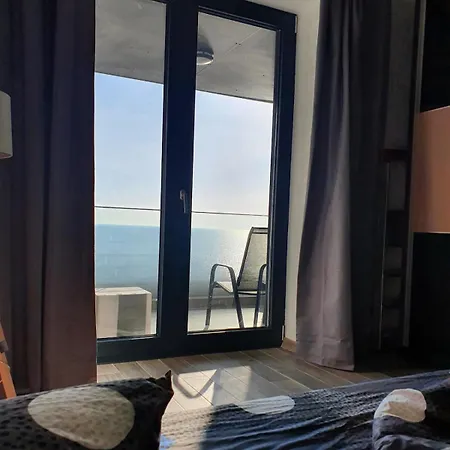Apartment Armonia Valurilor ,beachfront Dream *